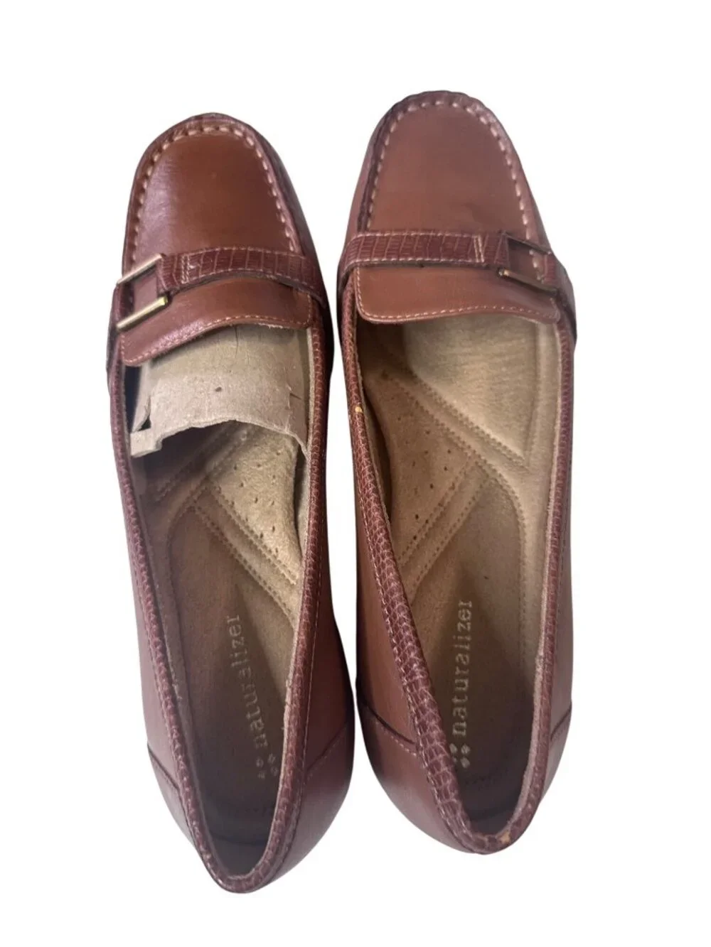 Naturalizer brown leather loafers size 9W